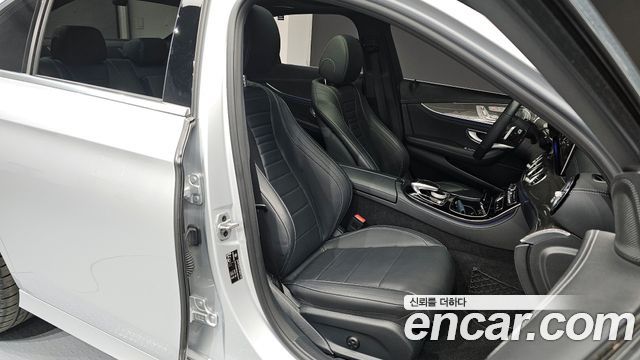 Mercedes-Benz E-Class E350 4MATIC AMG Line