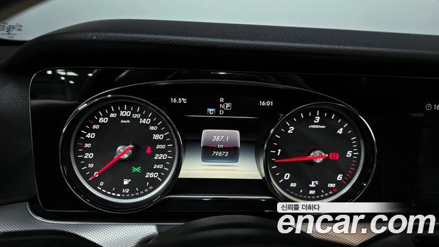 Mercedes-Benz E-Class E220d Avantgarde