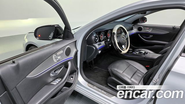 Mercedes-Benz E-Class E220d Avantgarde
