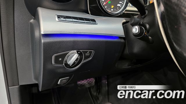 Mercedes-Benz E-Class E220d Avantgarde