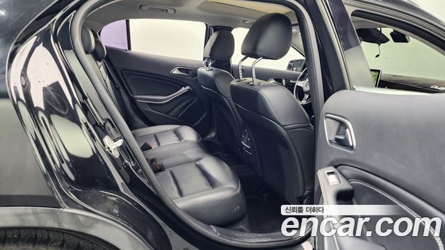 Mercedes-Benz GLA-Class GLA200 d