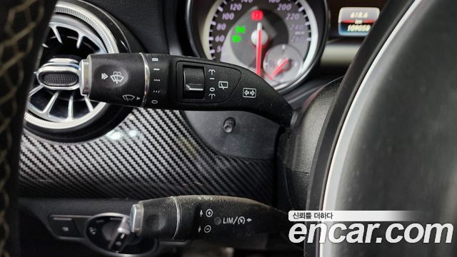 Mercedes-Benz GLA-Class GLA200 d