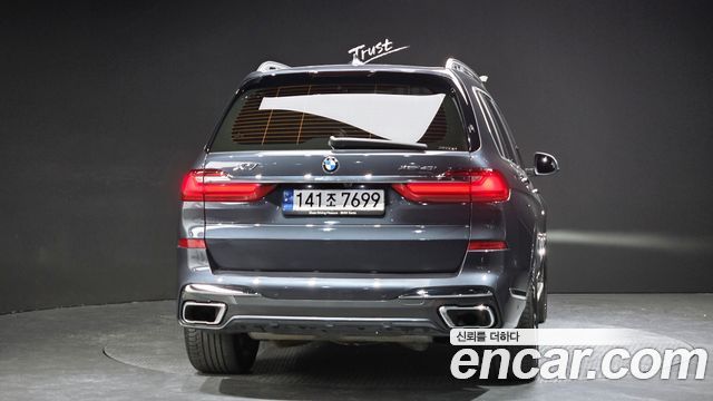 BMW X7 xDrive 40i M Sport 6STR