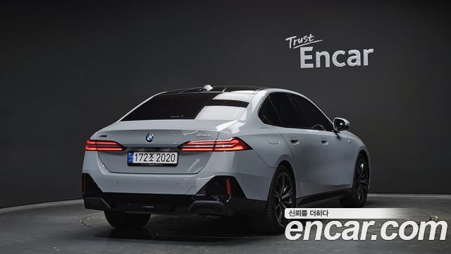 BMW 5-Series 530i xDrive M Sport
