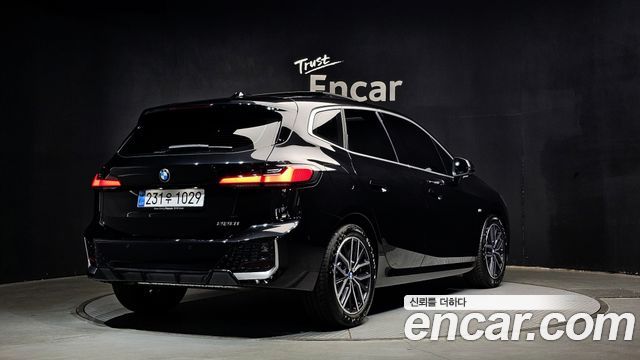 BMW 2-Series 220i M Sport Design