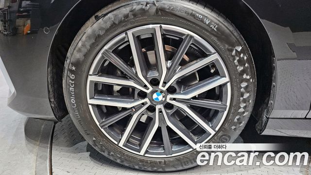 BMW 2-Series 220i M Sport Design