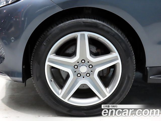 Mercedes-Benz GLE-Class GLE350 d 4MATIC