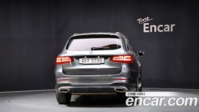 Mercedes-Benz GLC-Class GLC350e 4MATIC AMG Line