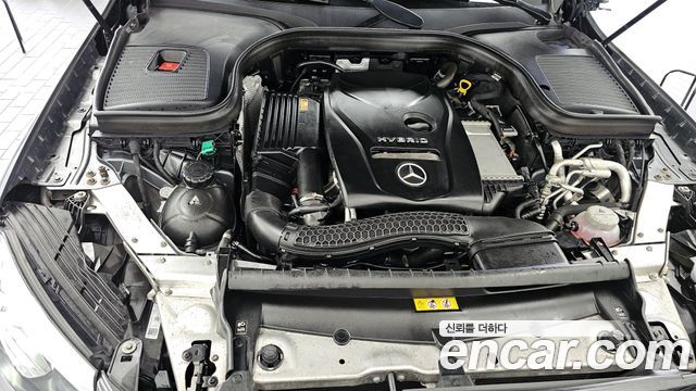 Mercedes-Benz GLC-Class GLC350e 4MATIC AMG Line