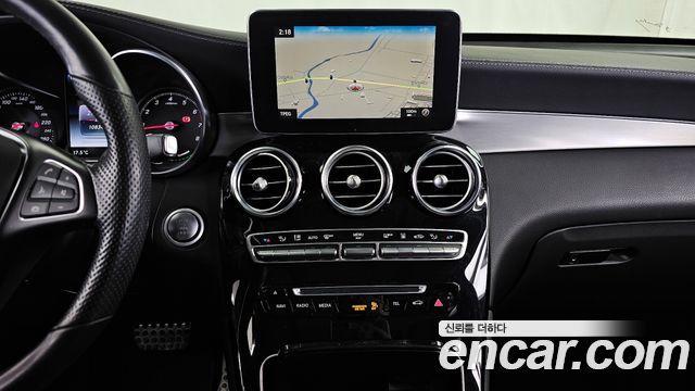 Mercedes-Benz GLC-Class GLC350e 4MATIC AMG Line