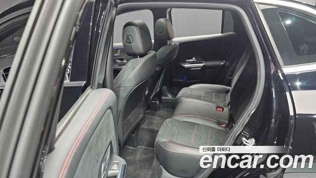 Mercedes-Benz GLA-Class GLA250 4MATIC