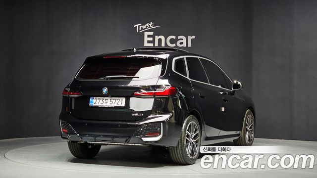 BMW 2-Series 220i M Sport Design