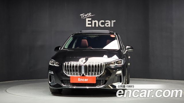 BMW 2-Series 220i M Sport Design