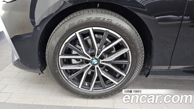BMW 2-Series 220i M Sport Design
