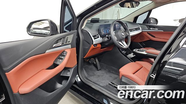 BMW 2-Series 220i M Sport Design