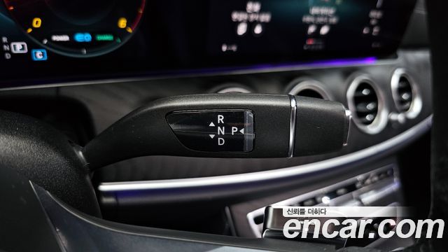 Mercedes-Benz E-Class E220d 4MATIC AMG Line