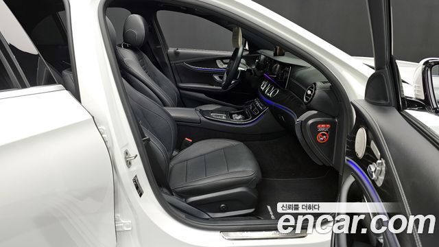 Mercedes-Benz E-Class E220d 4MATIC AMG Line