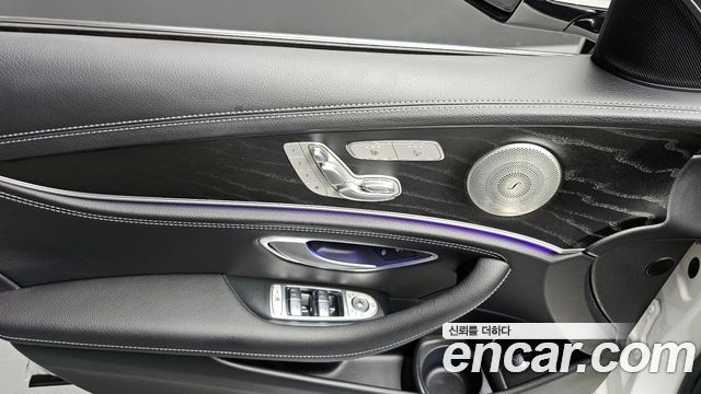 Mercedes-Benz E-Class E220d 4MATIC AMG Line