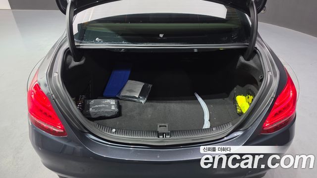 Mercedes-Benz C-Class C220 d Avantgarde