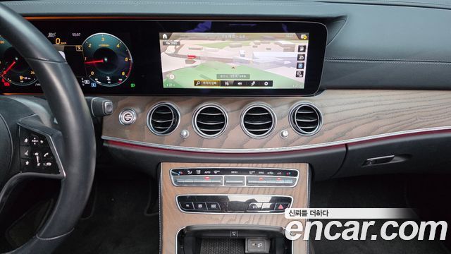Mercedes-Benz E-Class E220d 4MATIC Exclusive