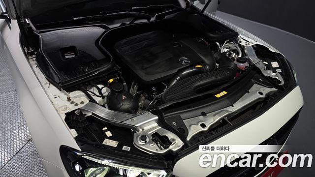 Mercedes-Benz E-Class E350 4MATIC AMG Line