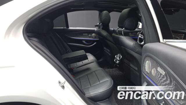 Mercedes-Benz E-Class E350 4MATIC AMG Line