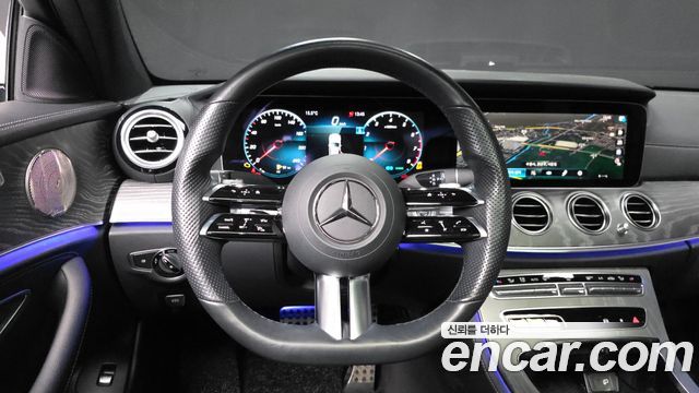 Mercedes-Benz E-Class E350 4MATIC AMG Line