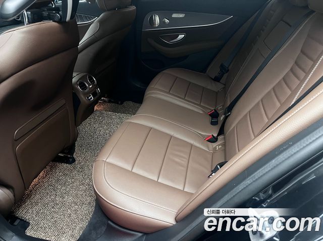 Mercedes-Benz E-Class E350 4MATIC Exclusive