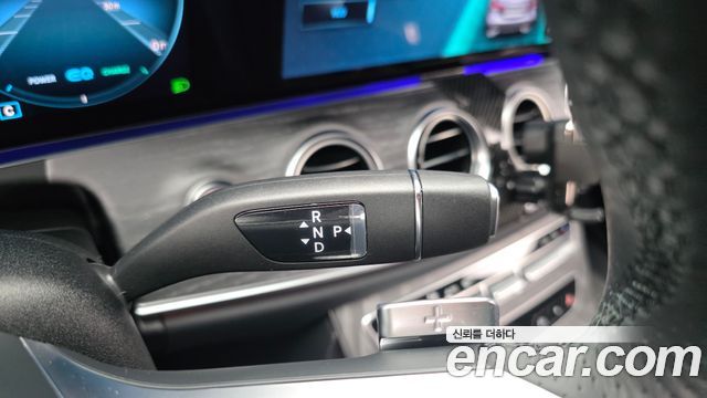 Mercedes-Benz E-Class E350 4MATIC AMG Line