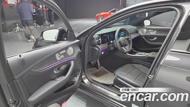 Mercedes-Benz E-Class E350 4MATIC AMG Line