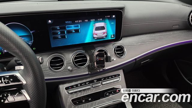 Mercedes-Benz E-Class E350 4MATIC AMG Line