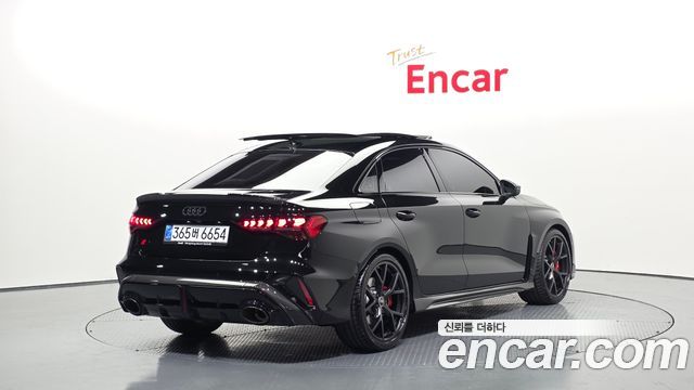 Audi RS3 2.5 TFSI Quattro Carbon Edition