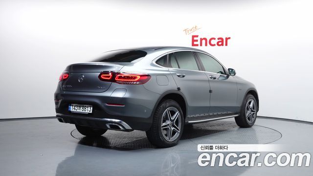 Mercedes-Benz GLC-Class GLC300e 4MATIC Coupe