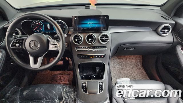 Mercedes-Benz GLC-Class GLC300e 4MATIC Coupe