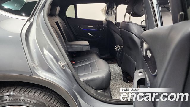Mercedes-Benz GLC-Class GLC300e 4MATIC Coupe