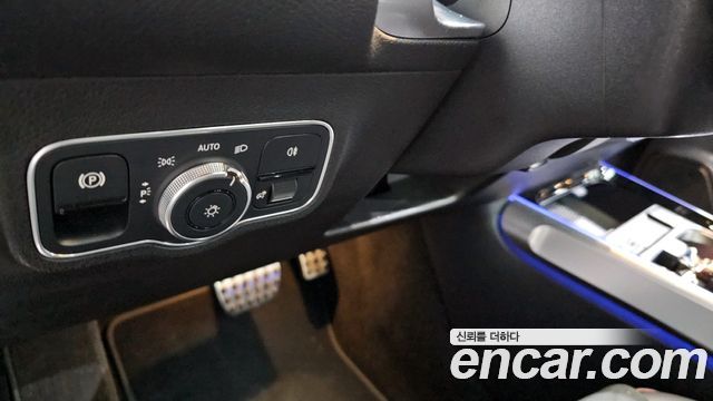 Mercedes-Benz GLB-Class AMG GLB35 4MATIC