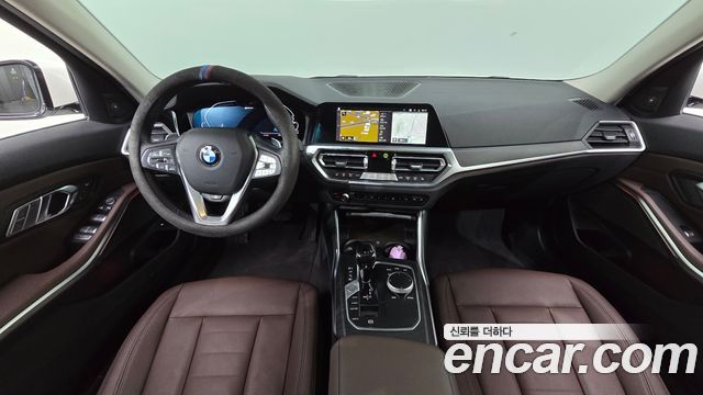 BMW 3-Series 330e Luxury