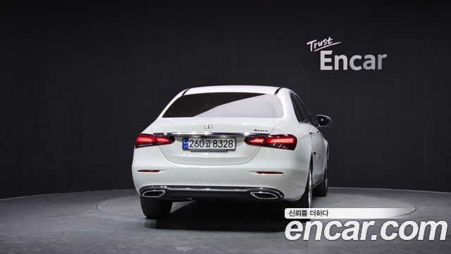 Mercedes-Benz E-Class E220d 4MATIC Exclusive