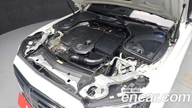 Mercedes-Benz E-Class E220d 4MATIC Exclusive