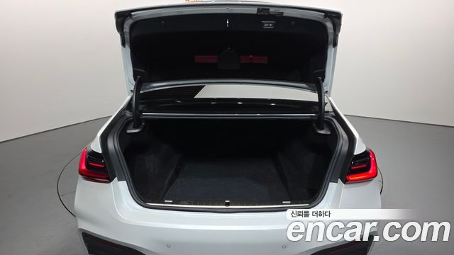 BMW 7-Series 740Li xDrive M Sport Package