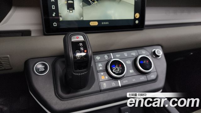 Land Rover Defender 110 D250 SE