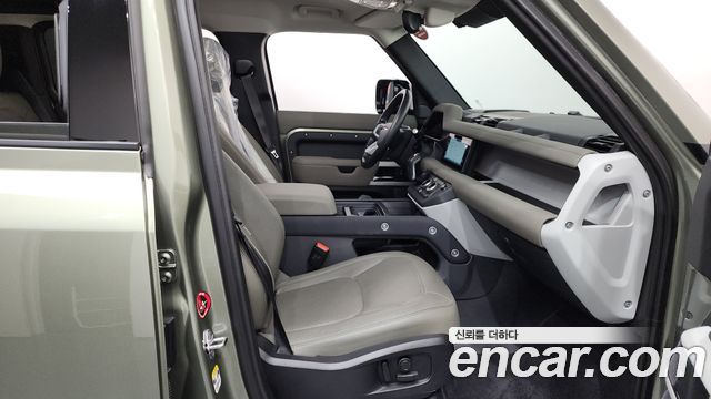 Land Rover Defender 110 D250 SE