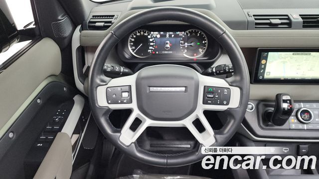 Land Rover Defender 110 D250 SE