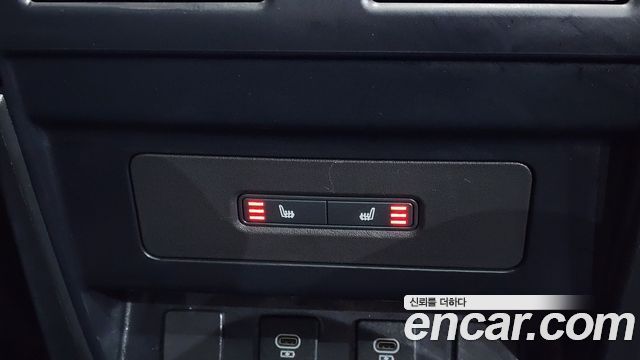 Land Rover Defender 110 D250 SE
