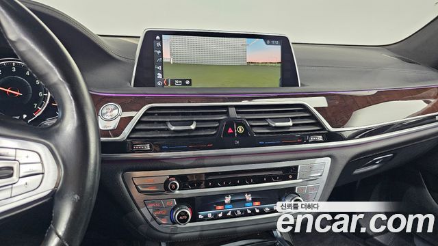 BMW 7-Series 750Li xDrive
