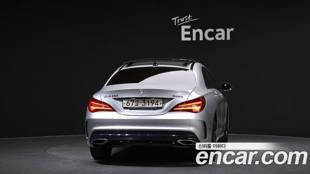 Mercedes-Benz CLA-Class CLA250 4MATIC AMG Line