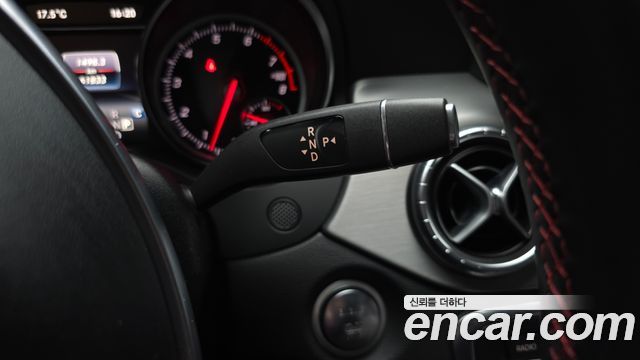 Mercedes-Benz CLA-Class CLA250 4MATIC AMG Line