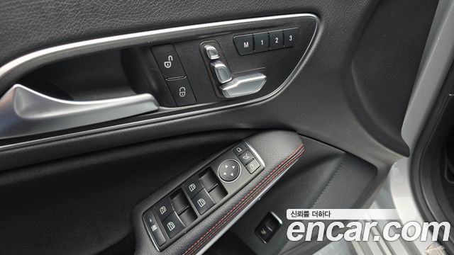 Mercedes-Benz CLA-Class CLA250 4MATIC AMG Line