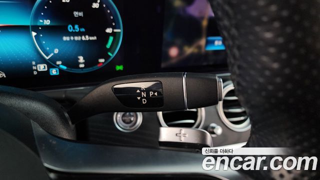 Mercedes-Benz E-Class E220d 4MATIC AMG Line