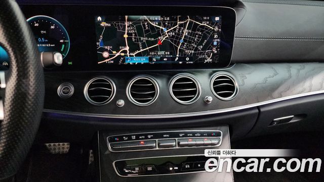 Mercedes-Benz E-Class E220d 4MATIC AMG Line